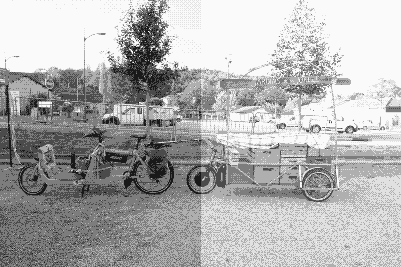 remorque charrette stand marché maraicher charge lourde inox solide inertie paysan.jpeg